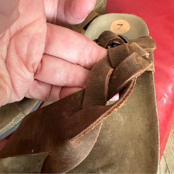 White Mountain Footbed sandals, 7 - Picture 2 of 7